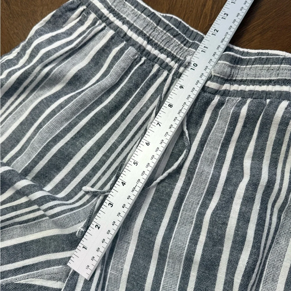 Banana Republic Striped Gray Linen Blend Wide Leg Cropped  Pants
